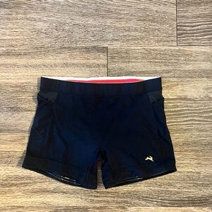 Tracksmith lane 5 shorts (5 pockets) size medium